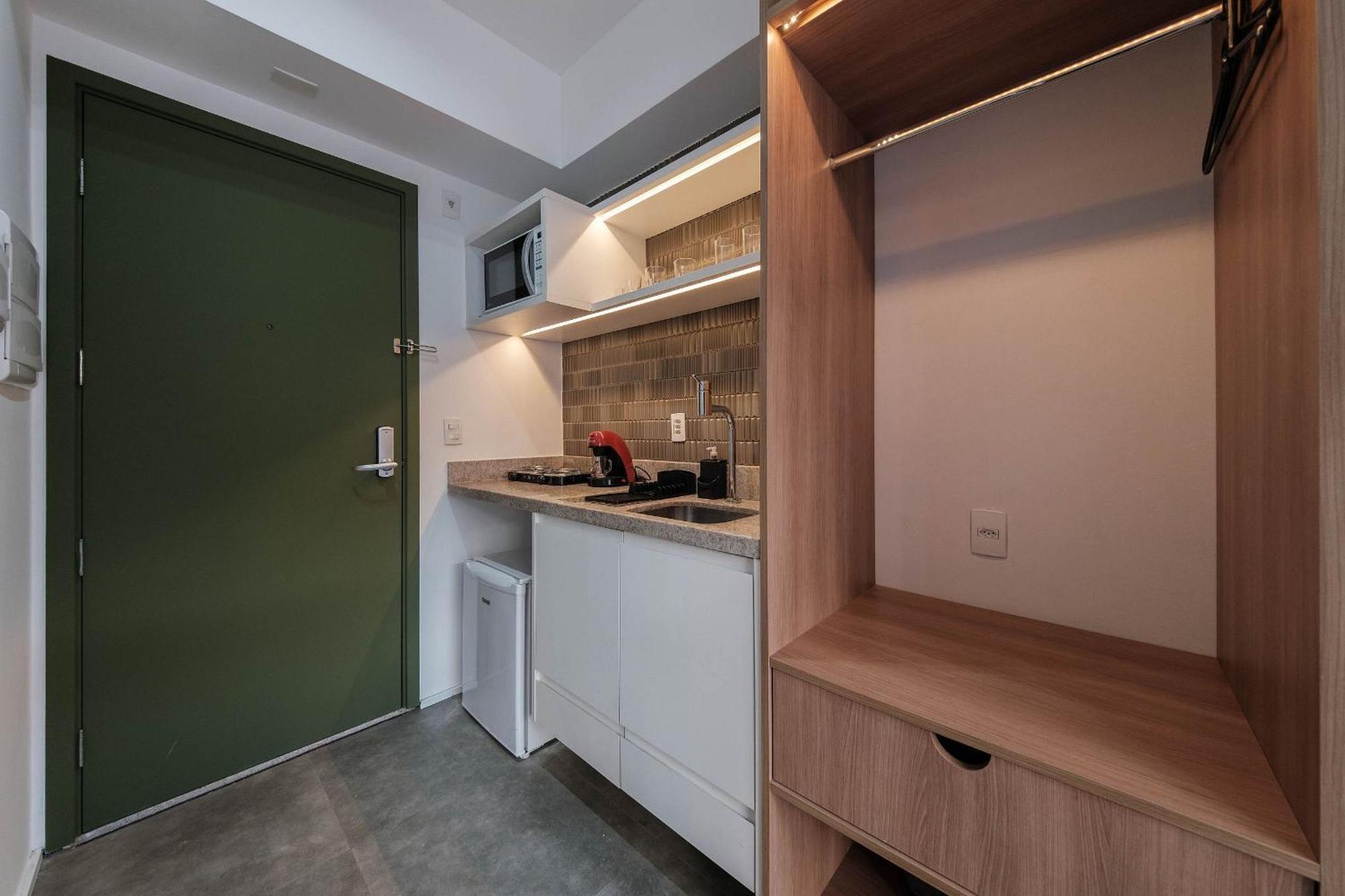 Lz414 - Conforto Na Luz: Apto Moderno Com Piscina Apartamento